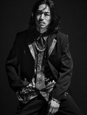 Yohji Yamamoto POUR HOMME - 映画『BROTHER』の衣装を再構築したカプセルコレクションを発売
