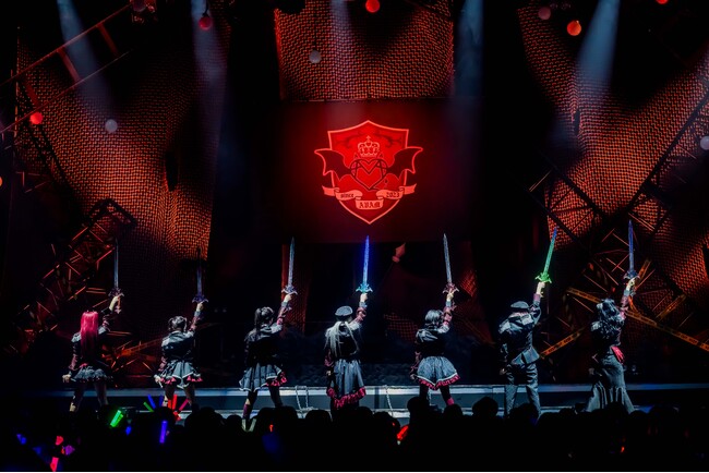 AVAM、5大都市Zeppツアー『RE:BORNEDGE』開幕！新曲「Warning：Love you」を初披露