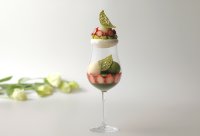 琵琶湖マリオットホテル 滋賀県の抹茶・ほうじ茶・緑茶で華やぐ、初夏の三彩パフェ「茶の三彩パフェ」を発売