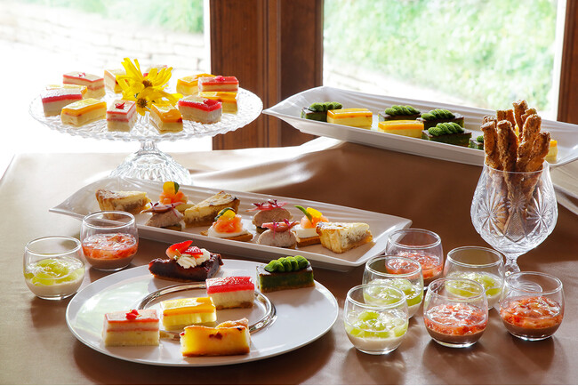 【ホテル長楽館】6月27日～29日限定、初夏に味わう特別な3日間、スイーツが主役の「ハーフビュッフェ」を開催