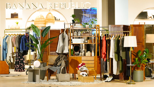 バナナ・リパブリック、3月26日(木)より虎ノ門ヒルズ店にポップアップストア『Spring Wardrobe Closet』を期間限定オープン
