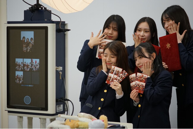 Z世代の感性をビジネスへ！「甲南女子大生×ラボネットワーク 産学連携プロジェクト」で新しい記念品を実現
