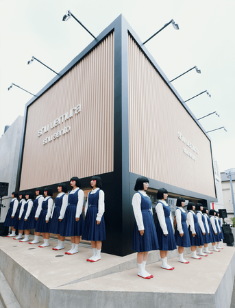 shu uemura ポップアップイベント「shu sento」オープンを記念して、世界中から人気を集めているダンスグループ 「アバンギャルディ」がダンスパフォーマンスを披露！