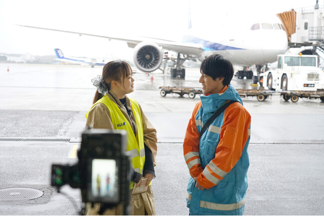 地元・愛媛の人気クリエイターが地域の未来を応援！空港運営会社「株式会社ANAエアサービス松山」で働く若手社員を取材