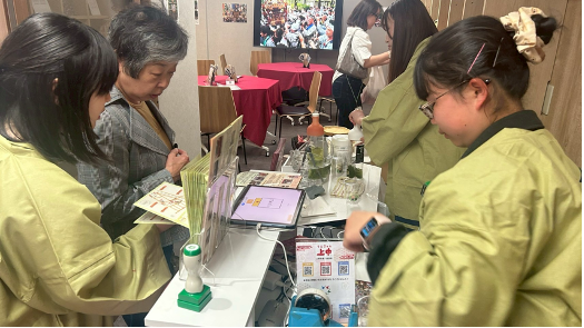 上野中通り商店街と学生が新商品を20種開発