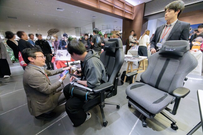 「座れば違いがわかる」--Boulies、二子玉川 蔦屋家電「ガジェット展示会 2026春」に初出展、2機種の座り比べ体験が盛況