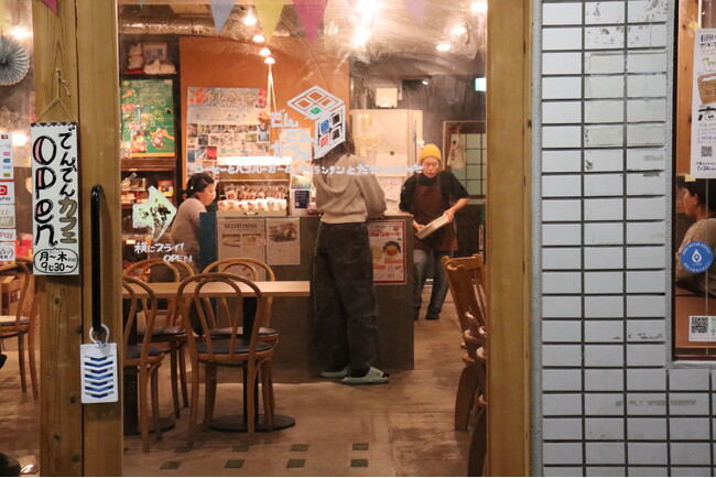 堺から「孤立」をなくす 全国的にも稀な「夜の居場所」と「学びの場」を次世代へ 泉北BASEの継続・拡充を目指す
