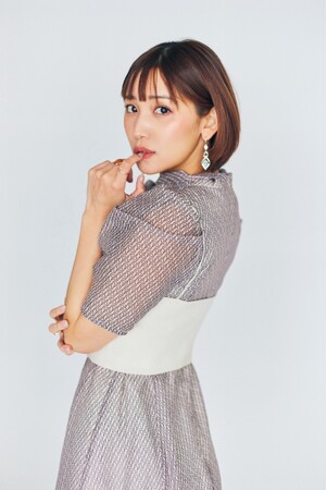 「ハイスペックグラドル」小島みゆがヴィンテージ時計 ファイアーキッズ公式アンバサダーに就任。