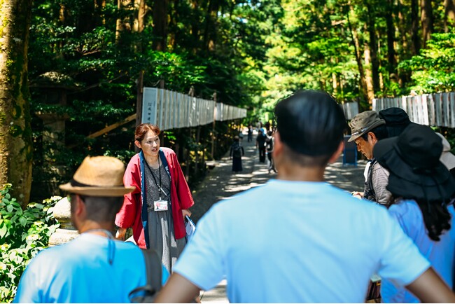年に一度、4月18日だけ。奈良時代から続く舞楽「大々神楽」ガイド付き特別ツアー開催 in 新潟・彌彦神社