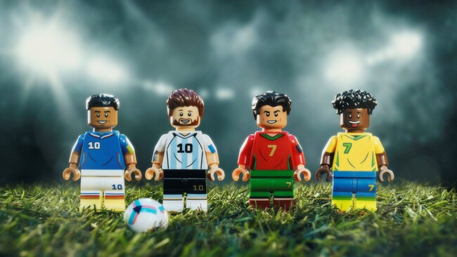 サッカー界の現役スタープレイヤー4名が集結 クリスティアーノ・ロナウド、キリアン・エムバペ、リオネル・メッシ、ヴィニシウス・ジュニオールとタッグを組んだレゴ(R)セットを発売