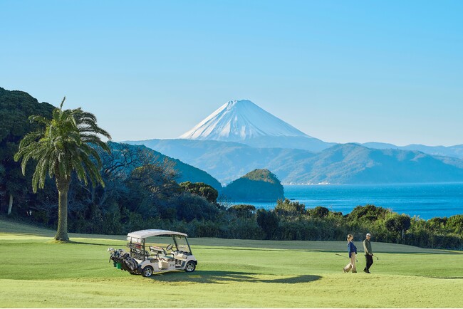【川奈ホテル・ホテルゴルフコース】絶景トーナメントコースをカート周遊＆プチゴルフ体験