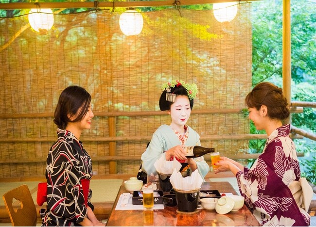 【リーガロイヤルホテル京都】『高雄 もみぢ家夕食付プラン～舞妓はんとのひととき～』 販売中