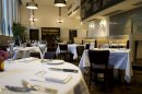 天高5メートルの店内でハリウッドスター体験を