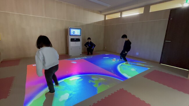 【発達支援の現場課題を解決】運動×脳トレ×ゲームを融合したAR式運動プラットフォーム「Motion MARU」提供開始