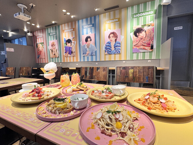 6人組ボーイグループ　BOYNEXTDOOR 2度目のテーマカフェ『BOYNEXTDOOR CAFE ～Sweet Lemonade～』　本日よりオープン！