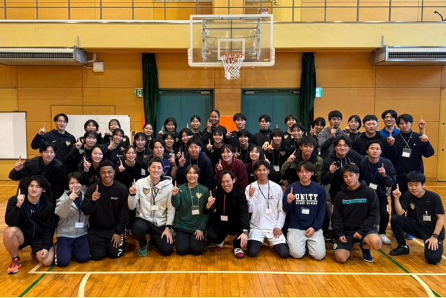 コスモヘルス株式会社、2025年インカレ優勝・東京医療保健大学女子バスケットボール部「Wizards」と連携し新卒新入社員研修を実施