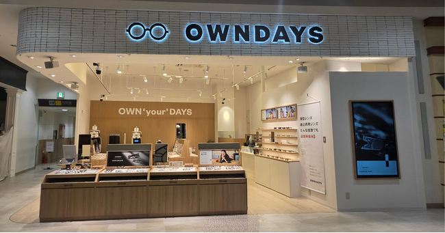 【OWNDAYS｜オンデーズ】関西初導入！生成AIが似合うを提案する「OWNDAYS MIRROR」を展示したイオンモール神戸北店が4月10日にオープン