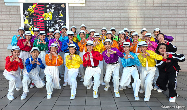 コナミスポーツクラブ ダンススクールの選抜チーム「KONAMI J.B.STAR」が2部門で優勝