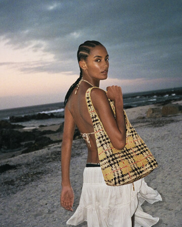 【BURBERRY】HIGH SUMMER 2026キャンペーンを発表