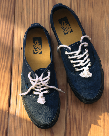 デッキシューズのルーツを纏った一足Vans「Premium Authentic 44 Deck」のJOURNAL STANDARD限定型止めモデルが登場