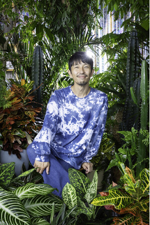 写真家・浅田政志が見せる新境地。撮り下ろしの新作写真展を開催！