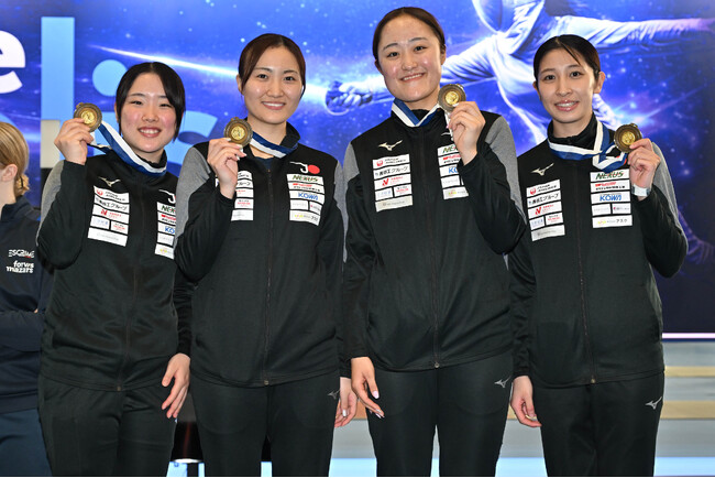 フェンシング 女子サーブル日本代表、ワールドカップ団体戦で2大会連続銅メダル獲得！