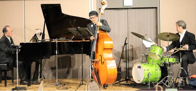 吉祥寺のホテルから響く、ピアノ・ベース・ドラムの本格セッション「Jazz Night」開催！ライブの臨場感に包まれるひととき