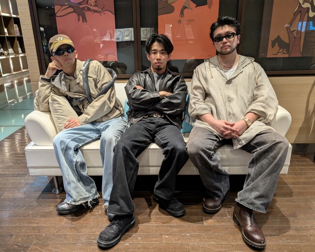 King Gnu・新井和輝のJ-WAVE『SPARK』に井口理、勢喜遊がゲストで登場！　3人で“常田大希”を語る特別企画をオンエア。メンバーだからこそ知る常田の素顔や魅力を明かす