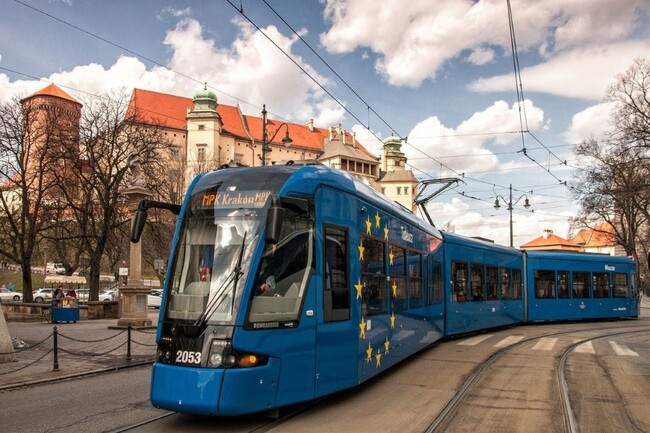 ポーランドのクラクフ市電で鉄道 EMS の実証を開始