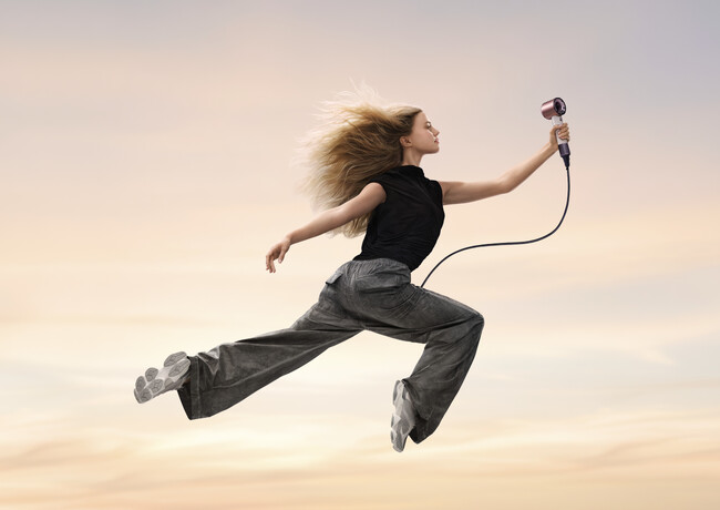 ダイソンビューティー、「Dyson Supersonic(TM) Travelヘアドライヤー」を発表