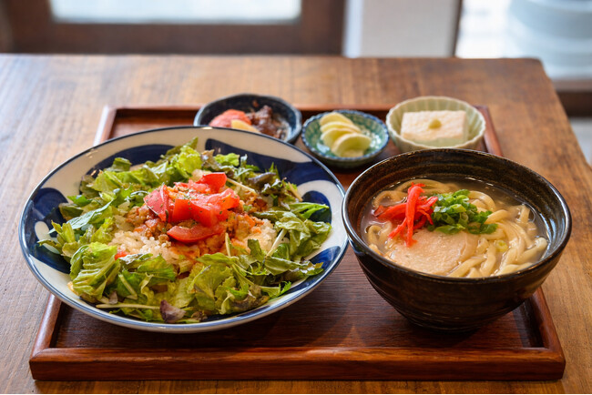 【GW・日曜祝日限定】東京都内で沖縄旅ランチ、『はりくやまく』で沖縄グルメを食べ尽くすランチと昼飲み！泡盛生ビール20種飲み放題の提供開始