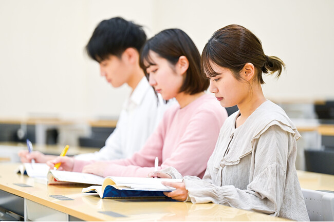 【新潟医療福祉大学】７資格で国家試験合格率100％を達成！