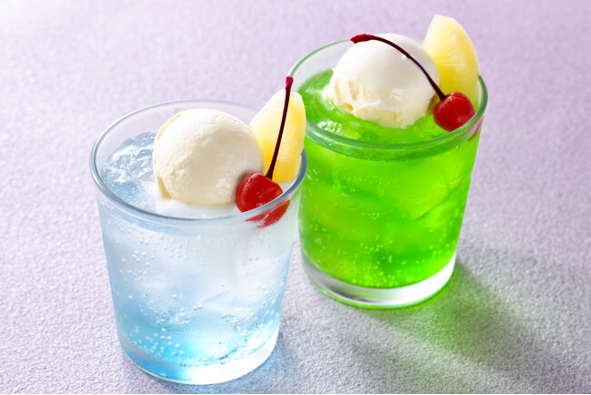初夏の訪れを感じる、爽やかな限定メニュー登場！「ラムネ風クリームソーダ」「メロンクリームソーダ」をフォレスティカフェ・フォレスティコーヒーにて４月２３日(木)から発売