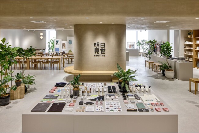 再生医療発想の次世代まつ毛美容液「iPSence ラッシュブースター」、大丸東京店の複合型体験ストア『明日見世』へ出品決定！