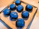 青いシュークリーム