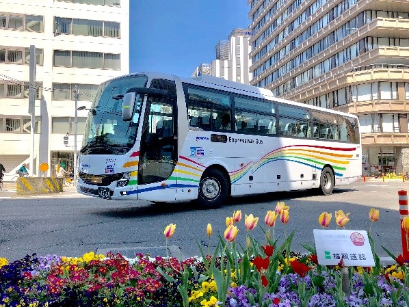 高速バス「福岡・福岡空港～熊本線（ひのくに号）」でおトクな回数割引を実施します！