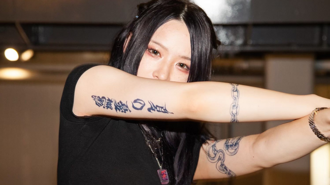 汗ばむ真夏の前に。5月～6月こそ楽しみやすい、約2週間で徐々に薄くなるボディアート「ジャグアタトゥー」とは？