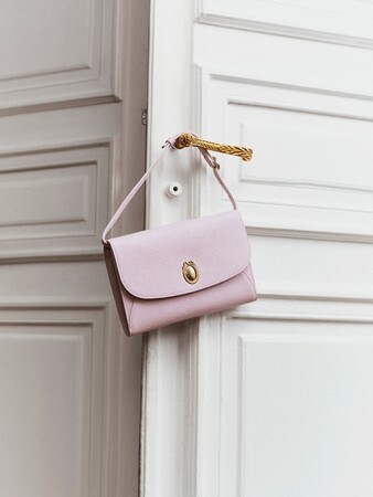 【Dior】新作「ディオール メダリオン」アクセサリーが登場