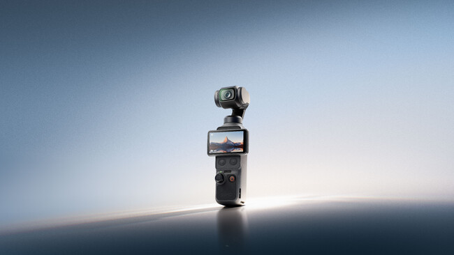 DJI、ポケットジンバルの可能性を再定義する「Osmo Pocket 4」の発売に合わせ、ゴールデンウィーク期間中、日本においてDJI初となる大型屋外広告を新宿で展開