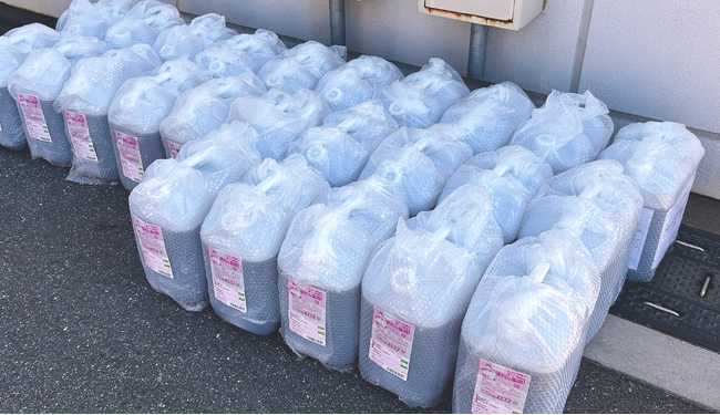ファイテック、岩手県大槌町の林野火災に対し消火剤「FOREST DEFENDER」500Lを寄贈