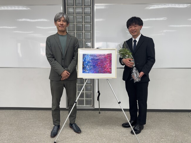 アスノシステム、「パラリンアート」描き下ろし作品の絵画譲渡式および社員交流会を実施