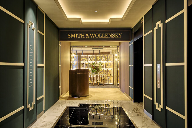 5月1日（金）グランドオープン。日本初上陸、伝説のステーキハウス「Smith & Wollensky」