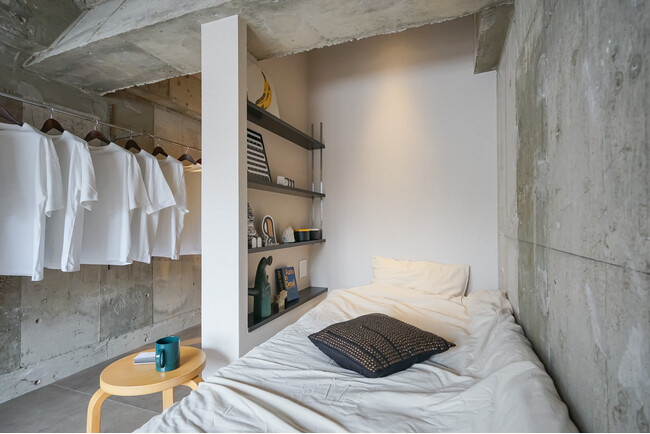 手ぶらで住めてかっこいい、家具家電付き賃貸『Yearly（イヤリー）』誕生。～MOREPROブランドの新サービス、長く住み続けたい「育てる暮らし」を提案～