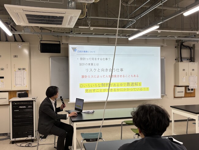 「設計」の本質は「リスク」と向き合うこと！　当社の機械プラント設計職のトップが、4月16日（木）兵庫県立大学工学部機械・材料工学科さまにおいて「インターンシップ授業」を実施しました