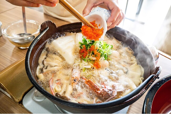 【JAF山梨】河口湖のほうとう専門店にて、JAF会員向けにほうとう作りイベントを開催