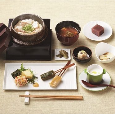 【食のつむぎ 枚方T-SITE店】梅の花グループ50周年を記念し、人気の釜めしコースがお得に味わえるアプリ会員限定キャンペーンを開催