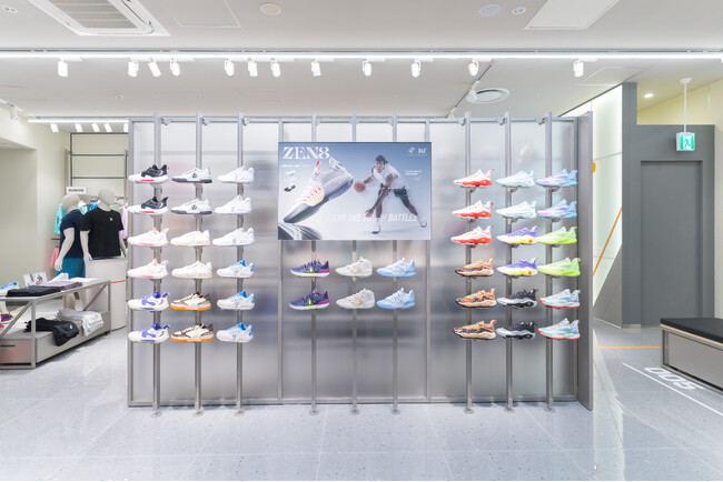 グローバルスポーツブランド 361° 、日本第2号店となる「361° SPORTS ららぽーと名古屋みなとアクルス店」をオープン