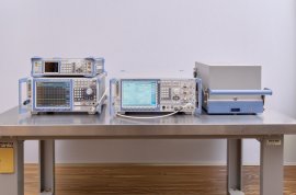 電波測定器Rohde & Schwarz CMW500を用いてiPhone修理後の通信品質を検証するスマートドクタープロ大阪心斎橋本店の品質管理プロセス 電波測定器Rohde & Schwarz CMW500を用いてiPhone修理後の通信品質を検証するスマートドクタープロ大阪心斎橋本店の品質管理プロセス
