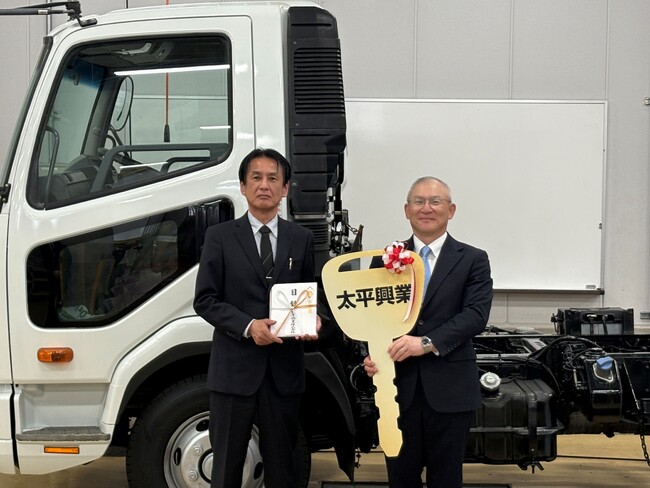 【専門学校 新潟国際自動車大学校】実践的な整備教育の充実へ　太平興業株式会社様よりトラック車両を寄贈いただきました