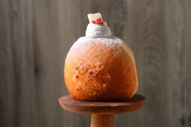 店舗限定「いちご大福(苺クリーム&小倉あん)」 店舗限定「いちご大福(苺クリーム&小倉あん)」